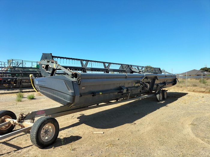 2018 Massey Ferguson Powerflow 1220 Harvester Front & Trailer