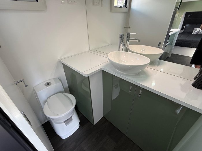 2025 Urban Caravans Tourer 18'6