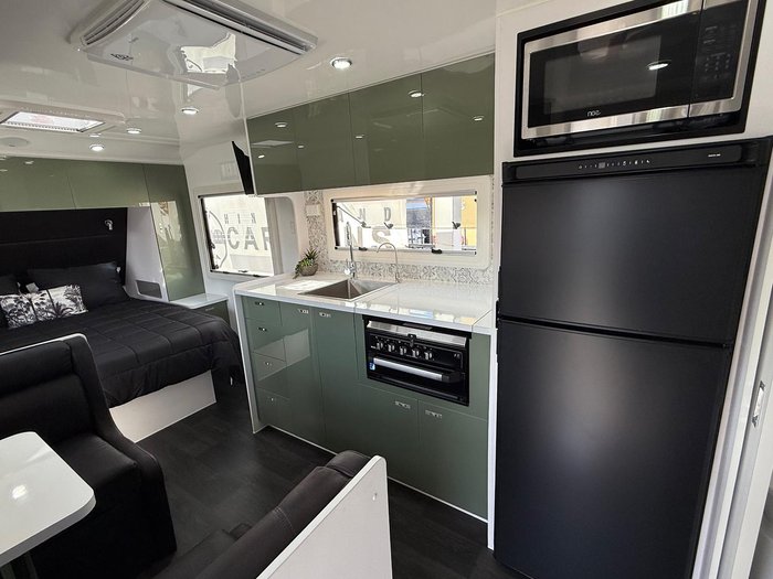 2025 Urban Caravans Tourer 18'6