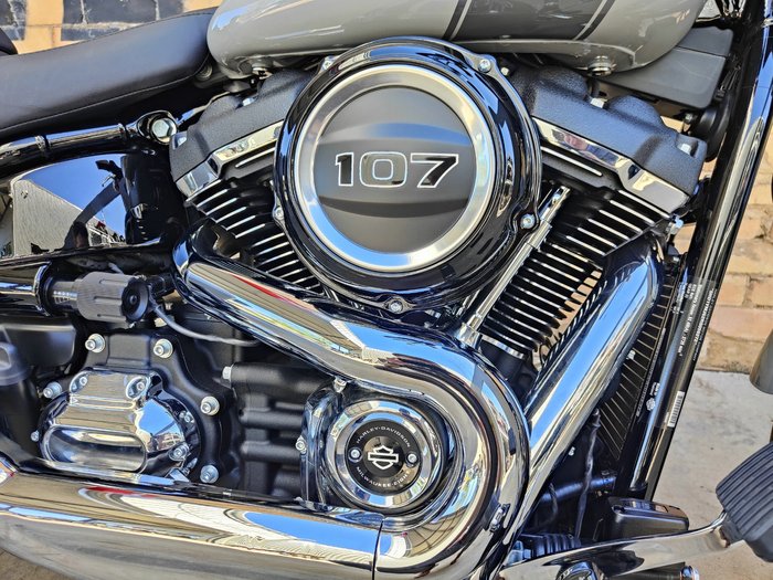 2024 HARLEY-DAVIDSON SPORT GLIDE 107 (FLSB) ROAD GREY