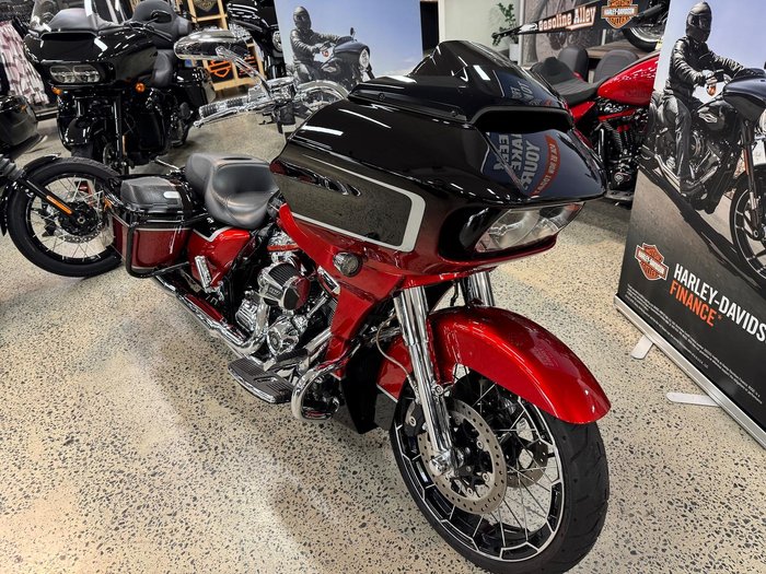 2021 Harley-Davidson CVO Road Glide 117 (FLTRXSE) Touring Black