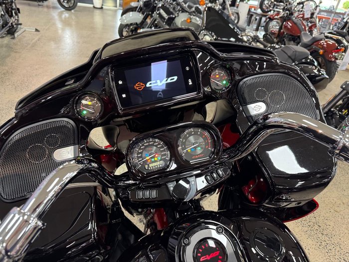 2021 Harley-Davidson CVO Road Glide 117 (FLTRXSE) Touring Black