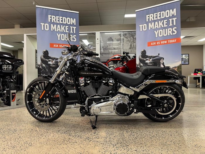 2025 Harley-Davidson Breakout 117 (FXBR) Softail Black