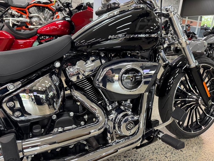 2025 Harley-Davidson Breakout 117 (FXBR) Softail Black
