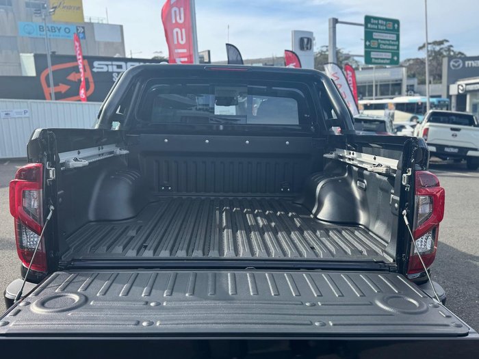 2025 Nissan Navara PRO-4X