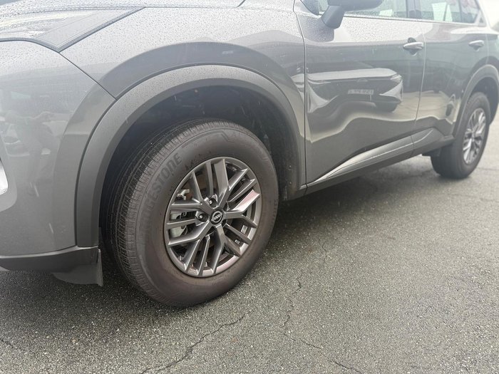 2025 Nissan X-TRAIL ST