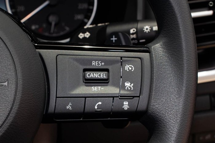 2025 Nissan X-TRAIL ST