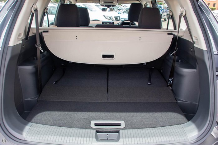 2025 Nissan X-TRAIL ST