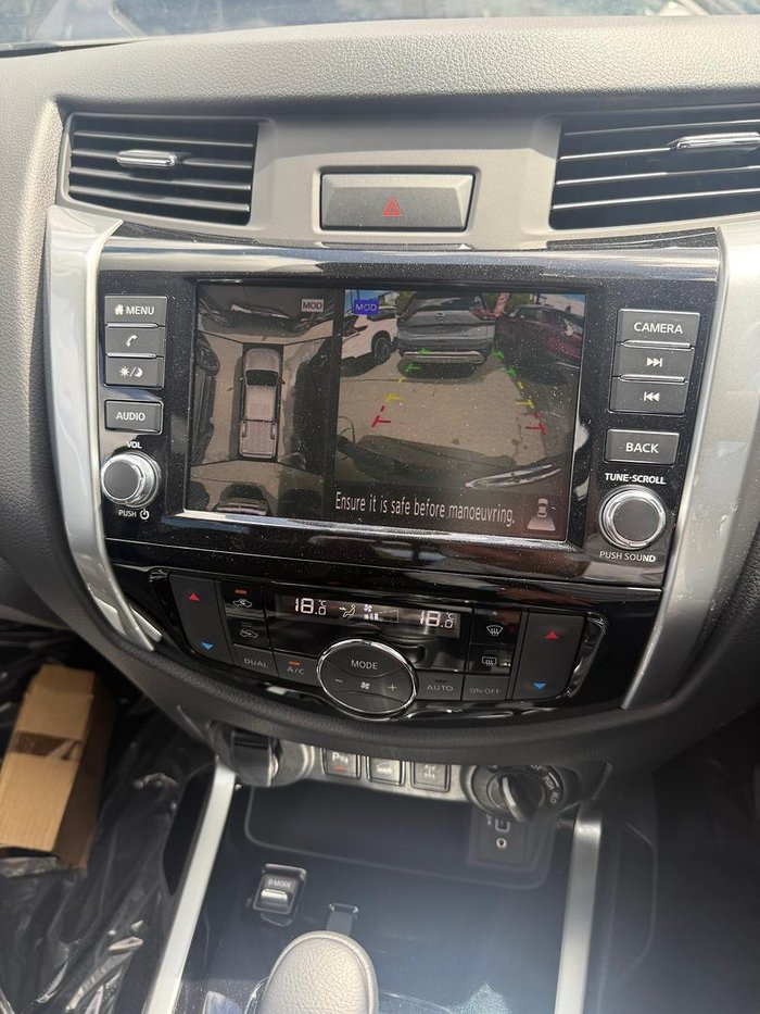 2024 Nissan Navara ST-X