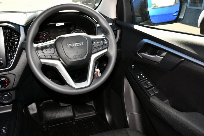 2025 Isuzu D-MAX LS-M