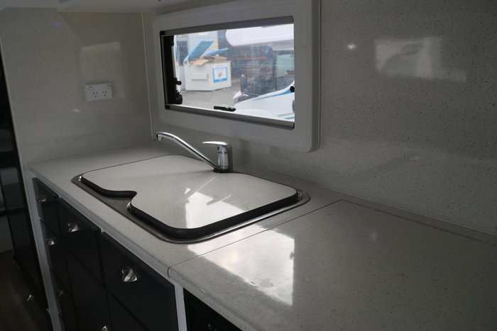 2019 LAVISTA PALOMA 19'6 