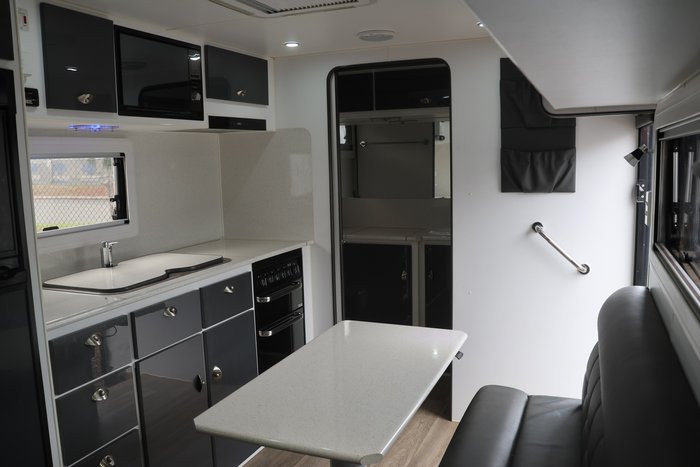2019 LAVISTA PALOMA 19'6 