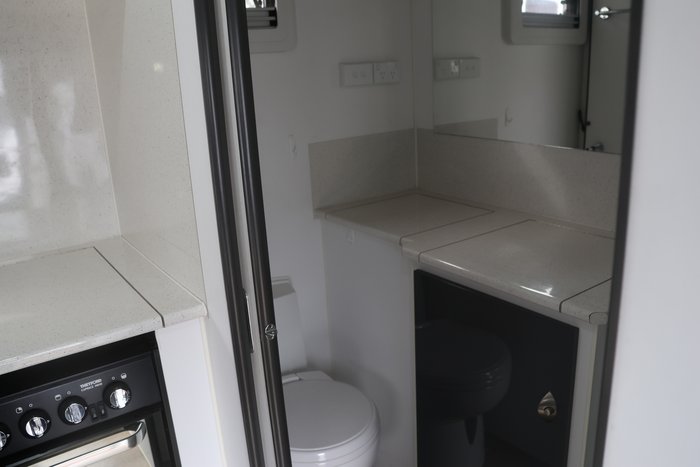 2019 LAVISTA PALOMA 19'6 