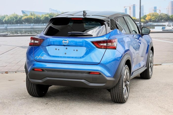2024 Nissan JUKE ST-L F16 MY24 Magnetic Blue 2-tone with Black roof
