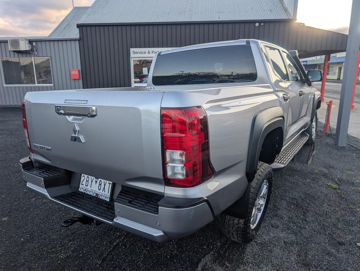 2024 Mitsubishi Triton GLX+