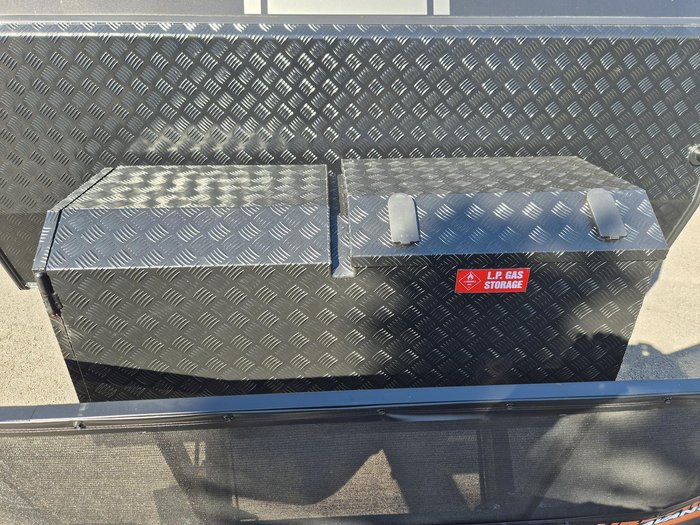 2025 Urban Caravans X-Terrain 20