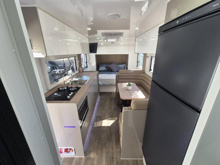 2025 Urban Caravans X-Terrain 20