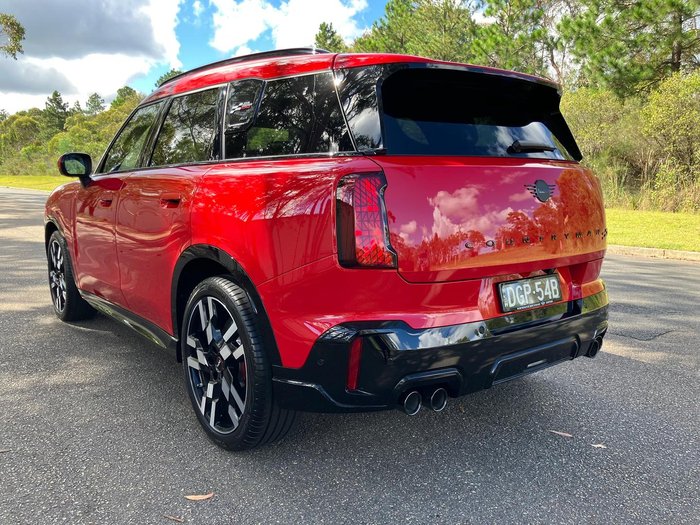 2024 MINI Countryman JCW Favoured