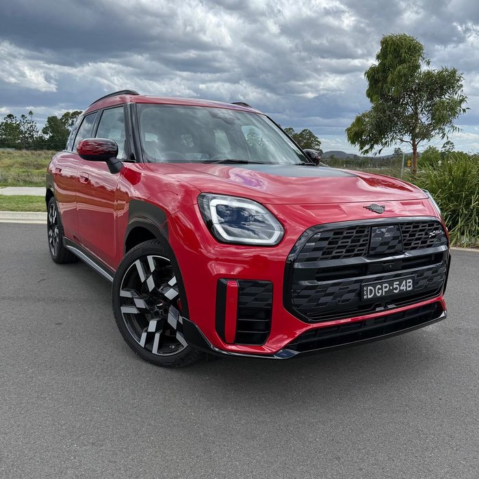 2025 MINI Countryman JCW Favoured