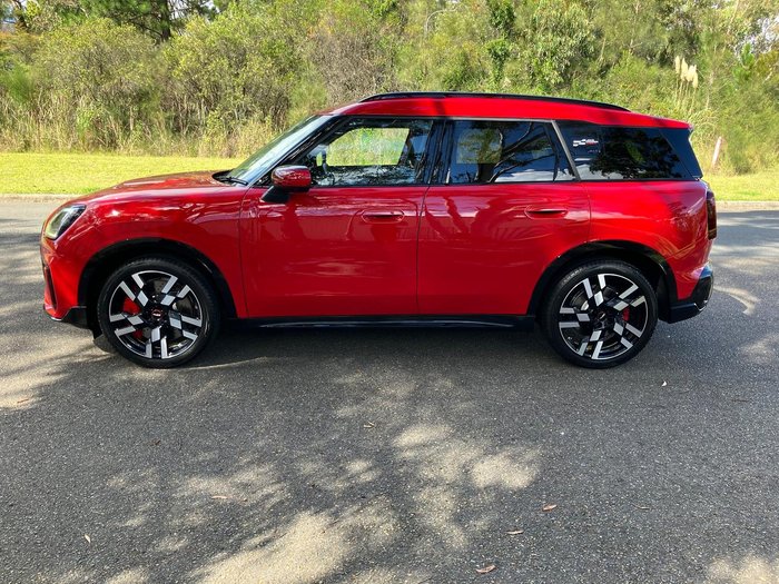 2024 MINI Countryman JCW Favoured
