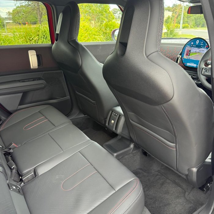 2025 MINI Countryman JCW Favoured