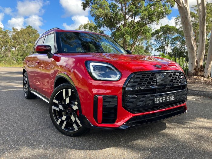 2024 MINI Countryman JCW Favoured