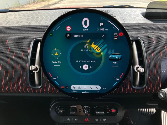 2024 MINI Countryman JCW Favoured