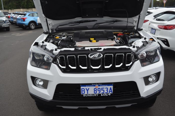 2022 Mahindra PIK-UP S11