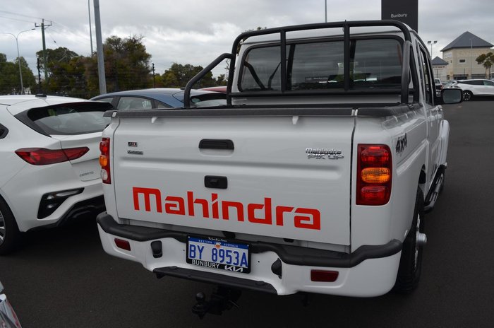 2022 Mahindra PIK-UP S11