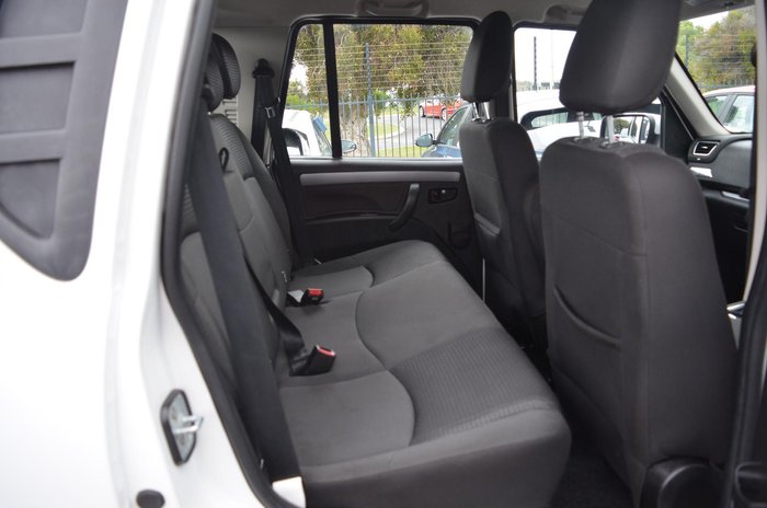 2022 Mahindra PIK-UP S11