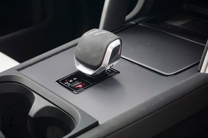 2024 Land Rover Discovery Sport P250 Dynamic HSE