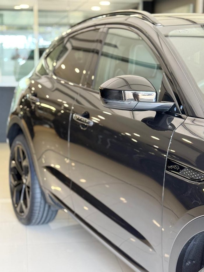 2024 Jaguar E-PACE P250 R-Dynamic SE