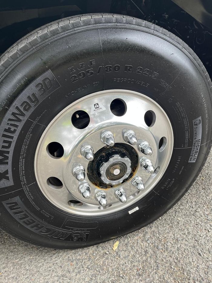 2023 Freightliner Cascadia 116 White