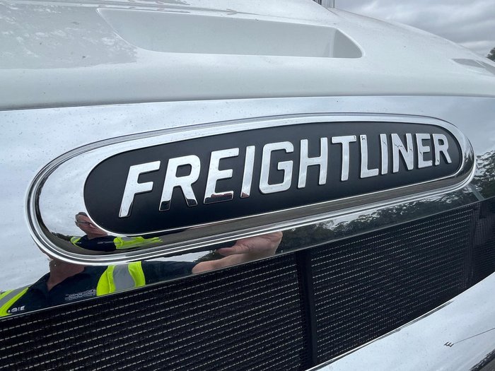 2023 Freightliner Cascadia 116 White