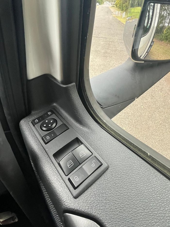 2023 Freightliner Cascadia 116 White