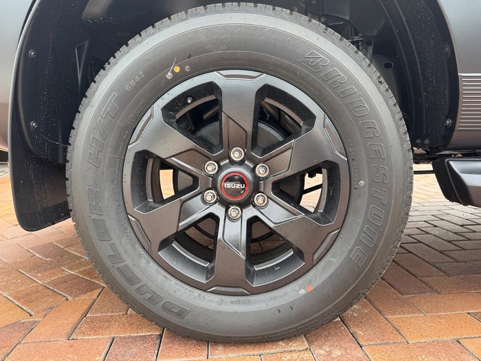 2025 Isuzu D-MAX X-TERRAIN