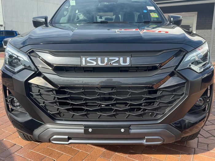 2025 Isuzu D-MAX X-TERRAIN