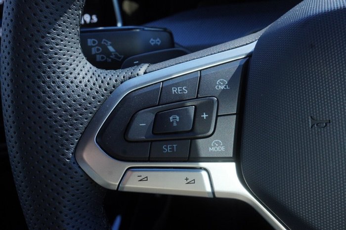 2024 Volkswagen Golf 110TSI R-Line