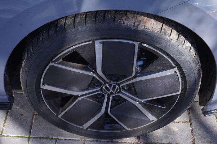 2024 Volkswagen Golf 110TSI R-Line