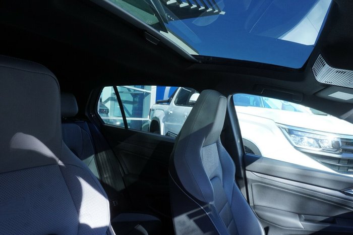 2024 Volkswagen Golf 110TSI R-Line