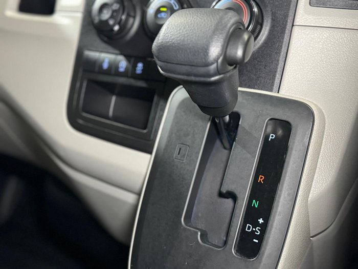 2019 Toyota Hiace 