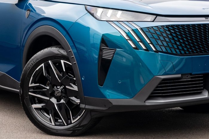 2024 Peugeot 3008 GT Premium Hybrid