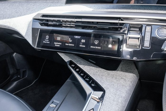 2024 Peugeot 3008 GT Hybrid