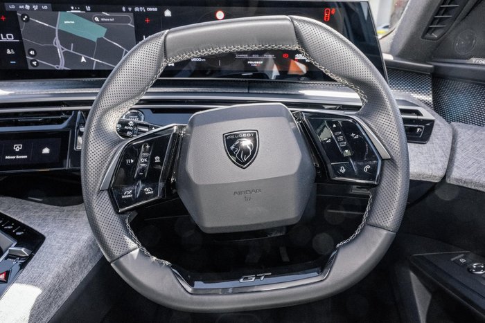 2024 Peugeot 3008 GT Hybrid