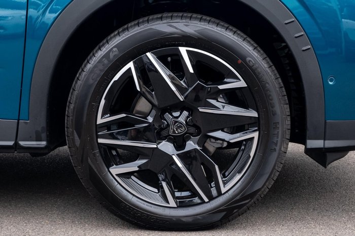 2024 Peugeot 3008 GT Premium Hybrid