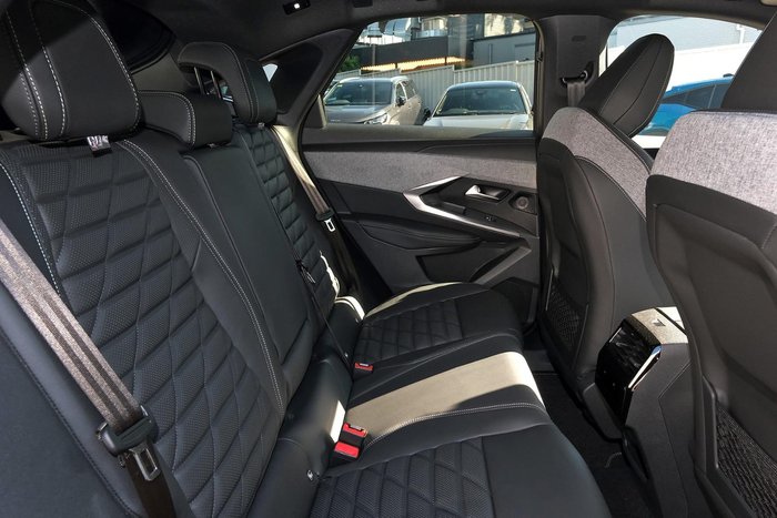 2024 Peugeot 3008 GT Premium Hybrid P64 MY25 Artense Grey