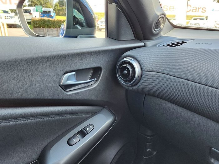 2025 Nissan JUKE ST-L
