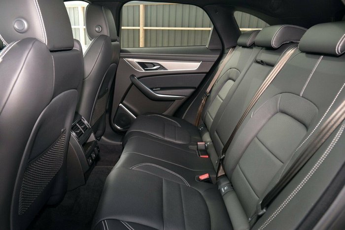 2024 Jaguar F-PACE P250 R-Dynamic SE X761 MY25 AWD Santorini Black