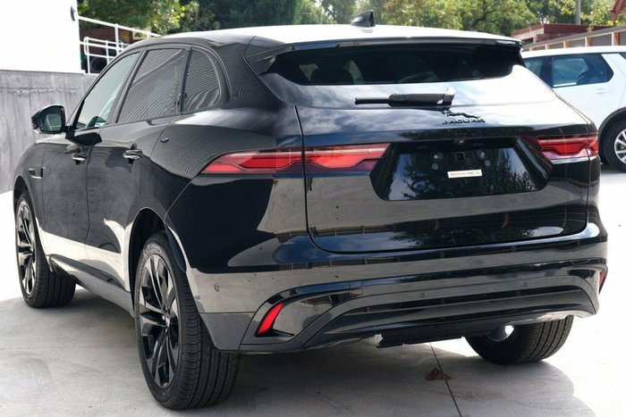 2024 Jaguar F-PACE P250 R-Dynamic SE X761 MY25 AWD Santorini Black