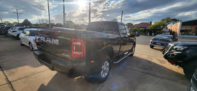 2023 RAM LARAMIE Laramie - Rambox DJ MY23 Laramie Rambox Utility Crew Cab 6st 4dr Auto 6sp 4x4 828kg 6.7DT Diamond Black Pearl